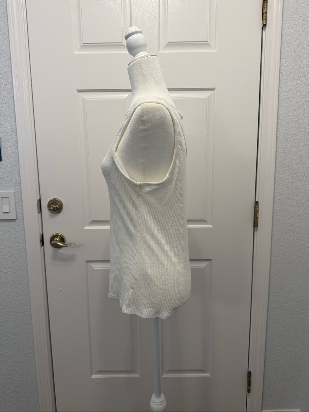 Nine West Ribbed Tank - Picture 5 of 10